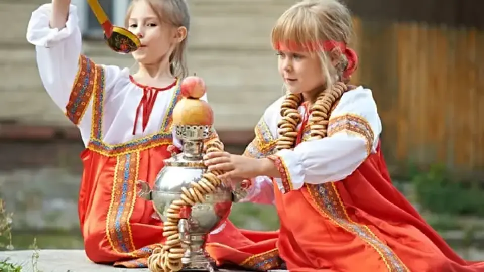 Организация внеурочной деятельности в начальных классах: духовно-нравственное развитие обучающихся на основе авторской программы «Праздники, традиции и ремёсла народов России»