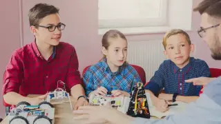STEM-образование: популярная технология развития научно-технического творчества школьников