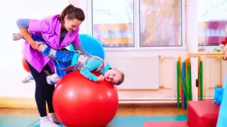 Особенности проведения физкультминуток у детей, имеющих поражение опорно-двигательного аппарата