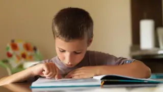 Как работать с книгой, если читать сложно