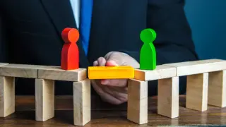Техники работы специалиста службы примирения: приглашение к примирению и ответы на типичные возражения сторон конфликта